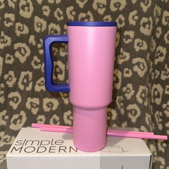 Simple Modern TREK 40oz Tumbler in Rose Plum 😘 New 🆕 & Never Used ❣️❣️ - Picture 4 of 17